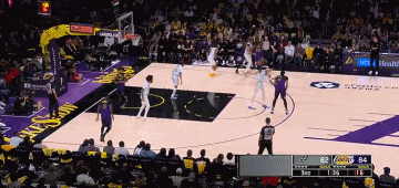 DB电子官网尚帕尼补篮得手 马刺一波10-0攻势追平比分