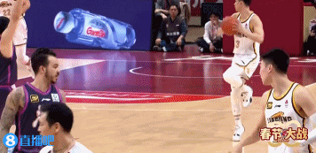 DB电子官网😑咋回事儿这是！赵继伟开场3分钟 连续3次失误&反抢犯规被换下