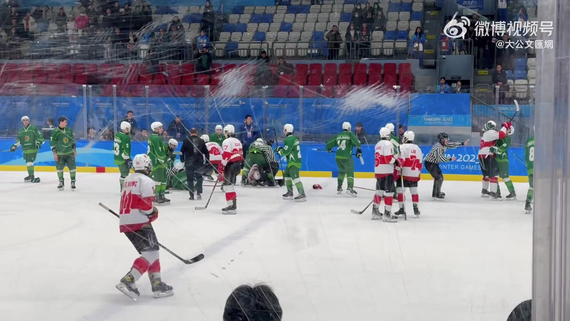 DB视讯百家乐欺人太甚😡土库曼斯坦赛后围殴中国香港球员，观众大骂SB+狂嘘