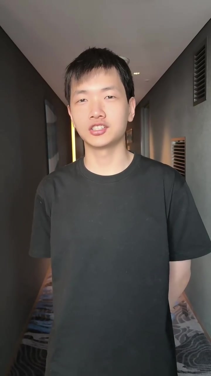 DB视讯官方登录入口Creme：今天是来到首尔的第二天，接着训练加油！