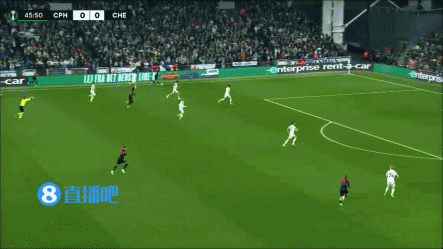 DB真人旗舰里斯-詹姆斯客串后腰数据：1球+1关键传球 5对抗3成功 7.6分最高