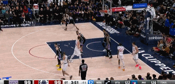 DB视讯百家乐巨星球！哈登关键撤步三分强行命中 助快船超出3分