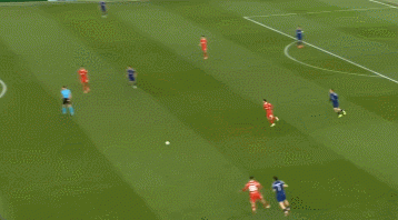 DB真人旗舰2025年进了21个球的登贝莱，他的踢球方式真的有些像梅西