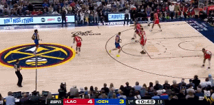 DB视讯官网外线开炮！约基奇侧翼接球面对祖巴茨 出手三分正中靶心