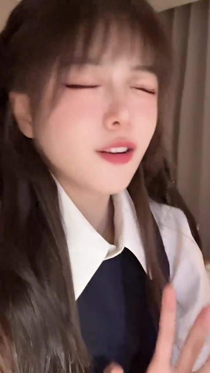 DB官网在线登录入口LPL美女主持人骆歆清唱《跳楼机》：眼睛总是酸胀怎么回事